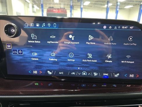 New 2026 Chevrolet Traverse Z71 image 24