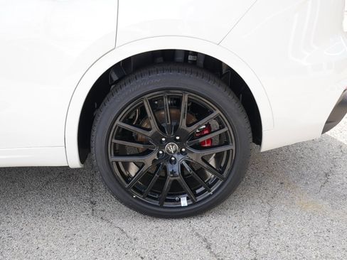 Used 2024 Maserati Levante Modena Ultima image 14