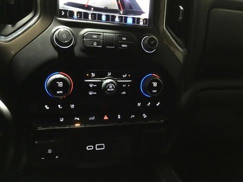 Used 2022 Chevrolet Silverado 2500 High Country w/ Technology Package image 38