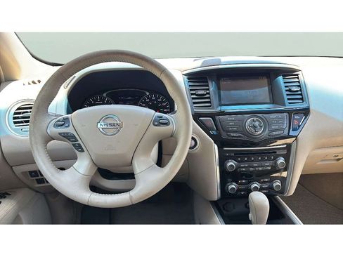 Used 2013 Nissan Pathfinder SV AWD/4WD image 15