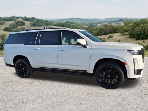 Certified 2023 Cadillac Escalade ESV Sport Platinum w/ LPO, ONYX Package AWD/4WD image 12