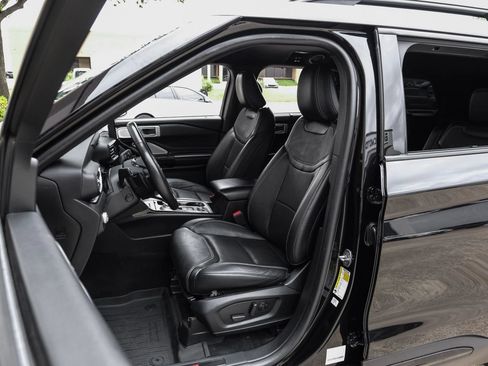 Used 2021 Ford Explorer ST w/ Equipment Group 401A AWD/4WD image 35