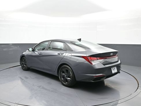 Certified 2023 Hyundai Elantra SEL FWD image 8