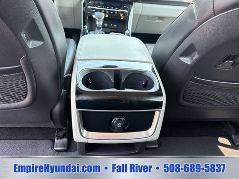 Used 2024 Kia Carnival EX FWD image 13