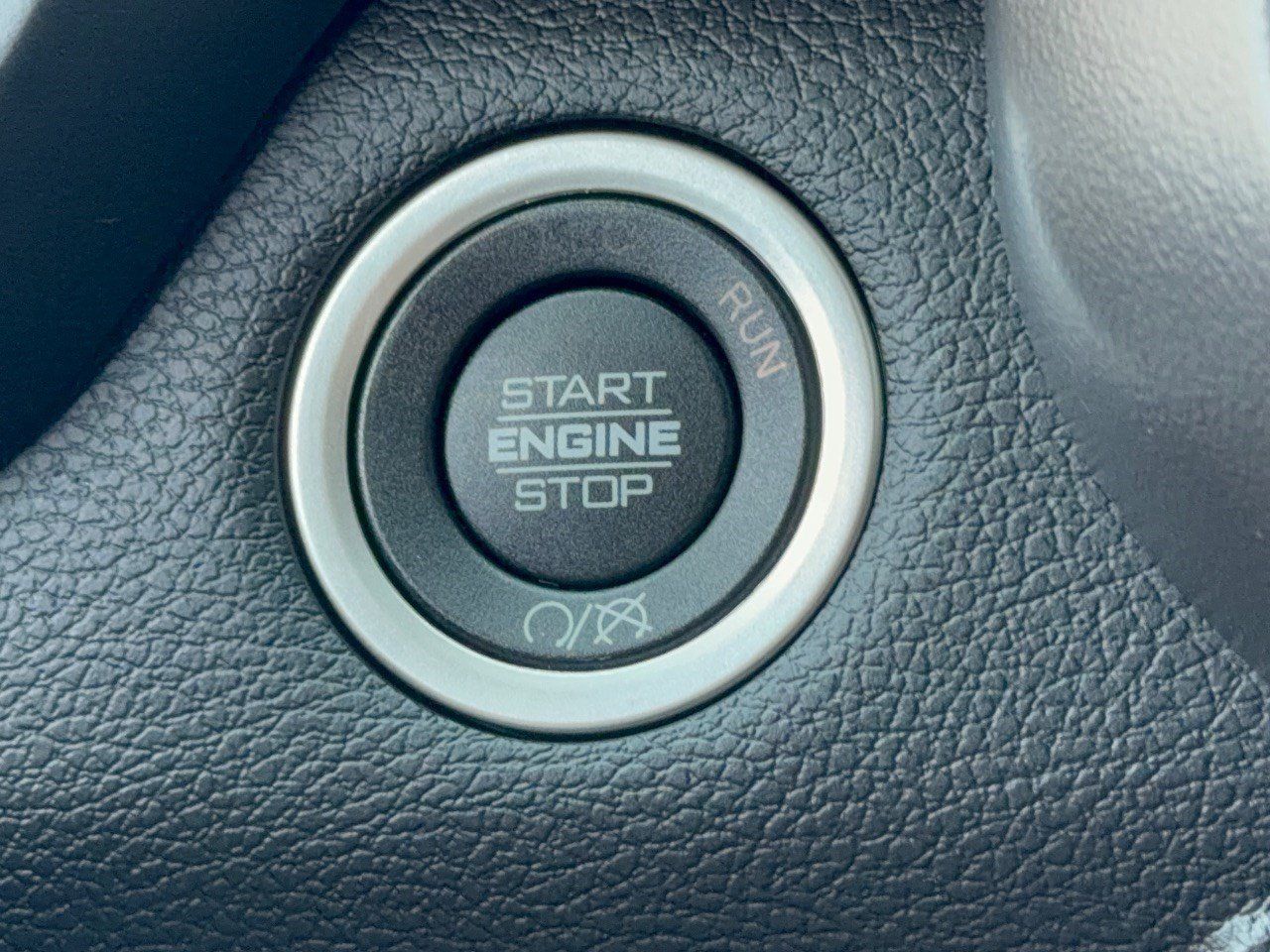 Used 2023 RAM 2500 Laramie w/ Night Edition AWD/4WD image 20