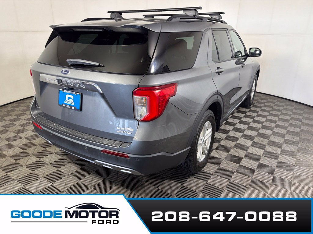 Used 2023 Ford Explorer XLT w/ Equipment Group 202A AWD/4WD image 7