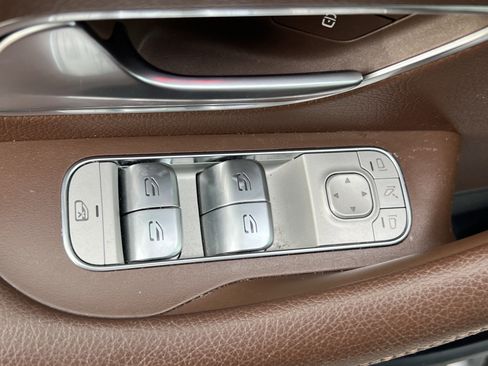 Certified 2024 Mercedes-Benz GLS 450 4MATIC image 15