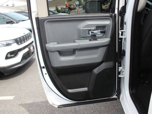 Used 2024 RAM 1500 Classic SLT AWD/4WD image 19
