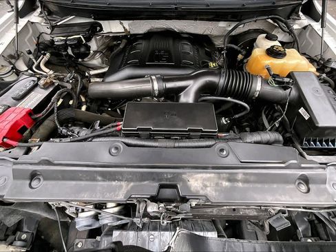 Used 2012 Ford F150 XLT w/ XLT Chrome Pkg image 30