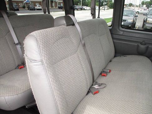 Used 2019 Chevrolet Express 3500 LS RWD image 28