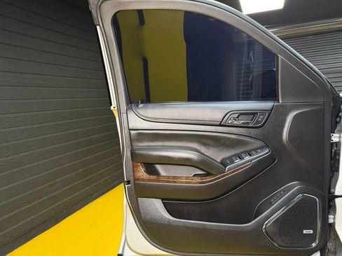 Used 2015 Chevrolet Tahoe LT image 25