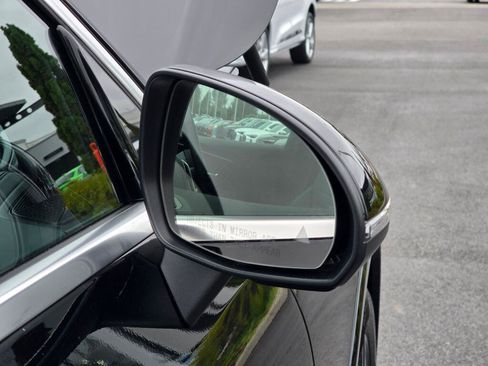 Used 2026 Mercedes-Benz GLC 300 4MATIC image 29