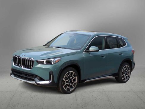 Used 2026 BMW X1 xDrive28i image 4