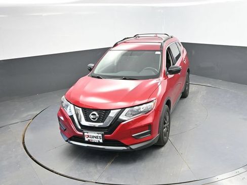 Used 2017 Nissan Rogue SV w/ Midnight Edition Package AWD/4WD image 34