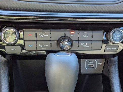 New 2026 Jeep Compass Latitude image 25