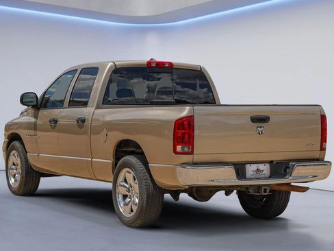 Used 2005 Dodge Ram 1500 Truck SLT image 14
