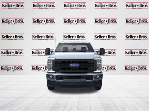 New 2026 Ford F250 XL w/ XL Chrome Package image 7