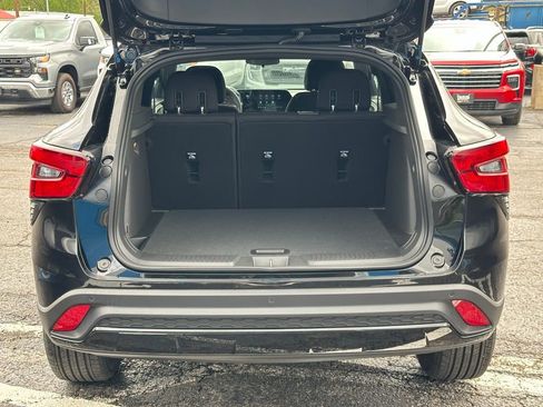 New 2026 Chevrolet Trax RS image 8