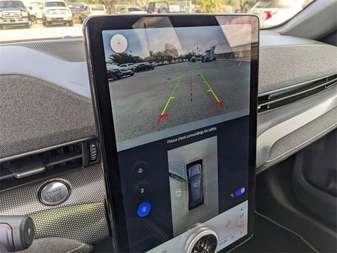 Certified 2025 Ford Mustang Mach-E GT image 28