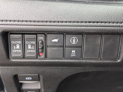 Used 2024 Honda Odyssey EX-L image 19