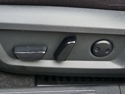 Certified 2023 Nissan Rogue SV image 25