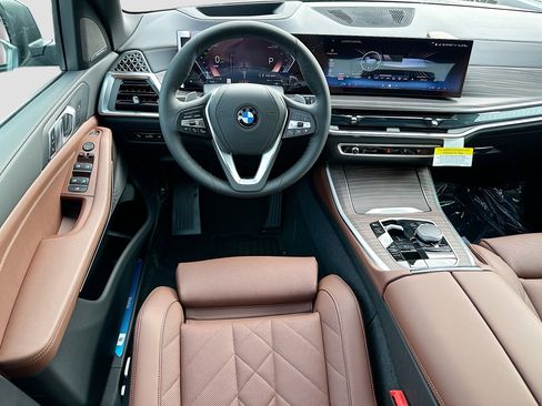 New 2026 BMW X5 sDrive40i image 17