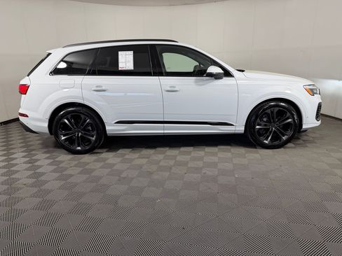 New 2026 Audi Q7 3.0T Premium Plus AWD/4WD image 8