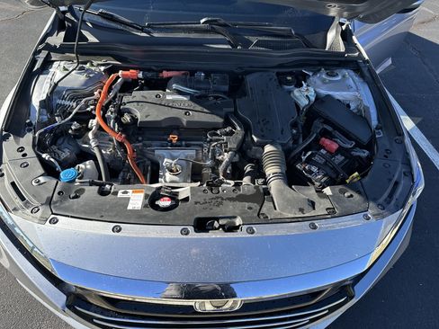 Used 2021 Honda Accord Hybrid image 35
