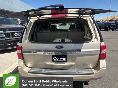 Used 2017 Ford Expedition Limited w/ Equipment Group 301A AWD/4WD image 16