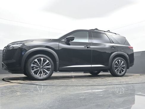 New 2026 Nissan Pathfinder Platinum w/ Cargo Package FWD image 27