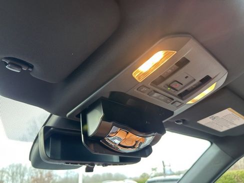 New 2026 Toyota Highlander Platinum image 34