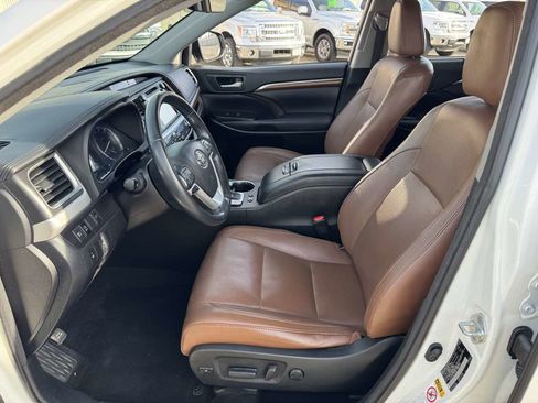 Used 2018 Toyota Highlander Limited image 67