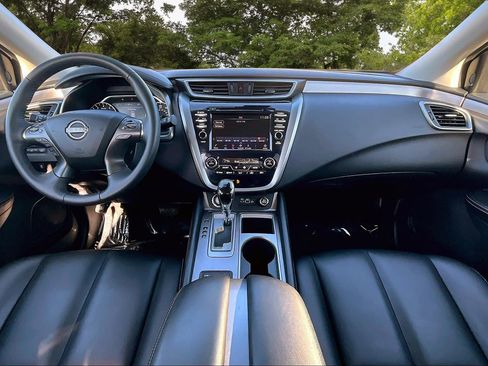 Used 2023 Nissan Murano SV w/ SV Midnight Edition Package image 7