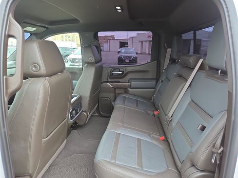 Used 2021 GMC Sierra 1500 Denali w/ Technology Package RWD image 10