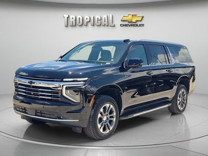 New 2026 Chevrolet Suburban LT w/ Comfort Package