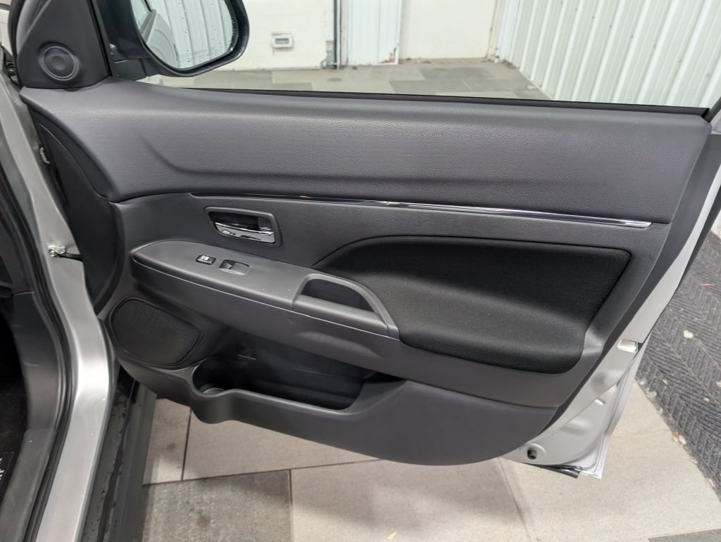 Used 2026 Mitsubishi Outlander Sport ES AWD/4WD image 25