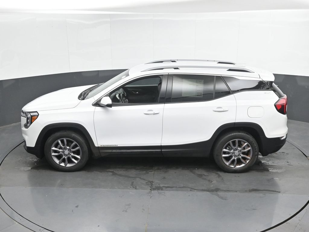 Used 2024 GMC Terrain SLT AWD/4WD image 36