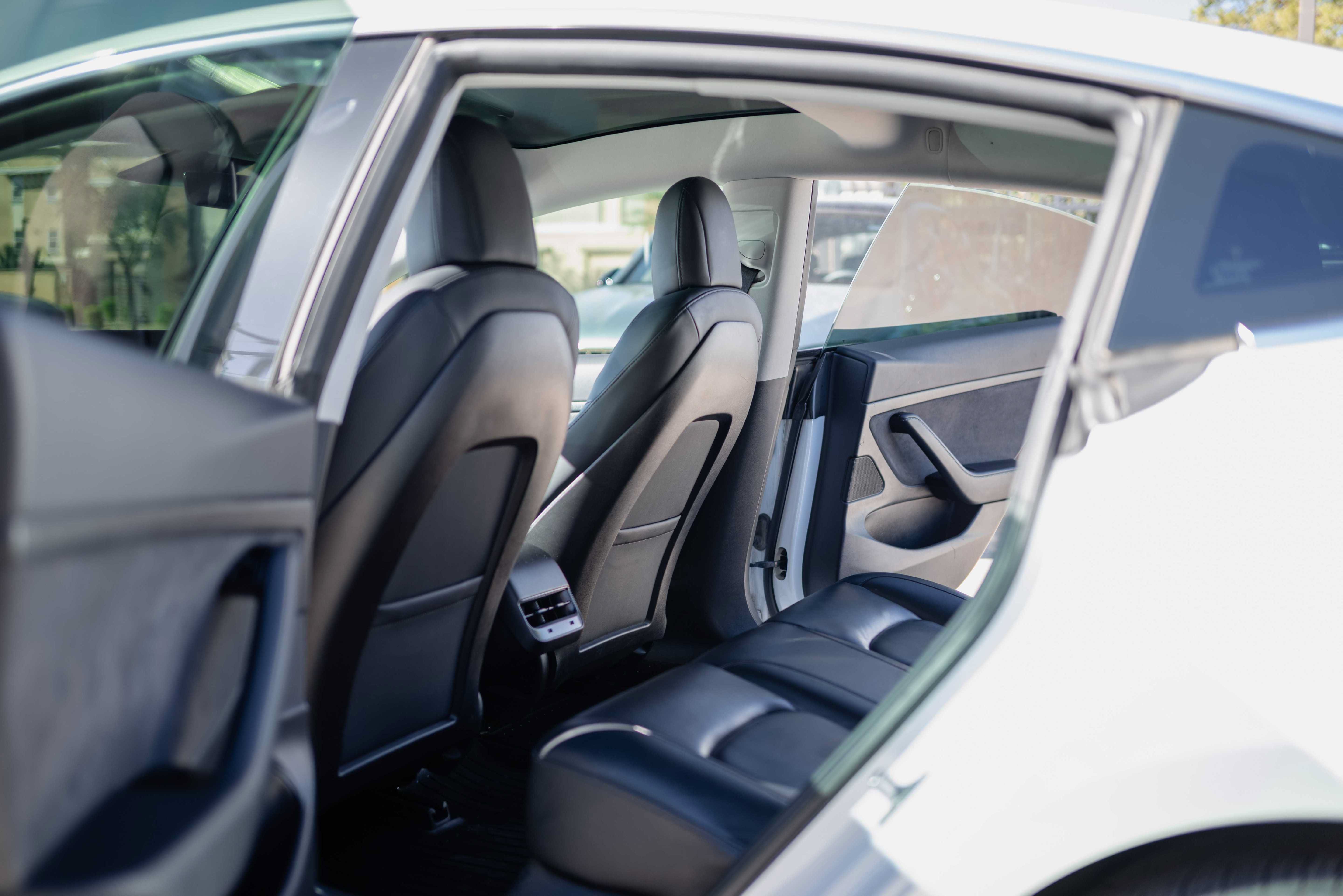Used 2020 Tesla Model 3 Standard Range Plus RWD image 10