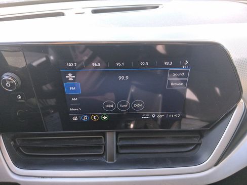 Used 2024 Chevrolet Trax LS w/ LS Convenience Package FWD image 19
