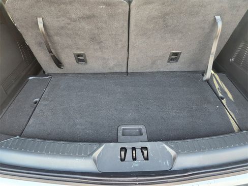 Used 2020 Ford Explorer XLT w/ Equipment Group 202A image 25