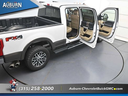 Used 2019 Ford F250 Lariat w/ Lariat Ultimate Package AWD/4WD image 41