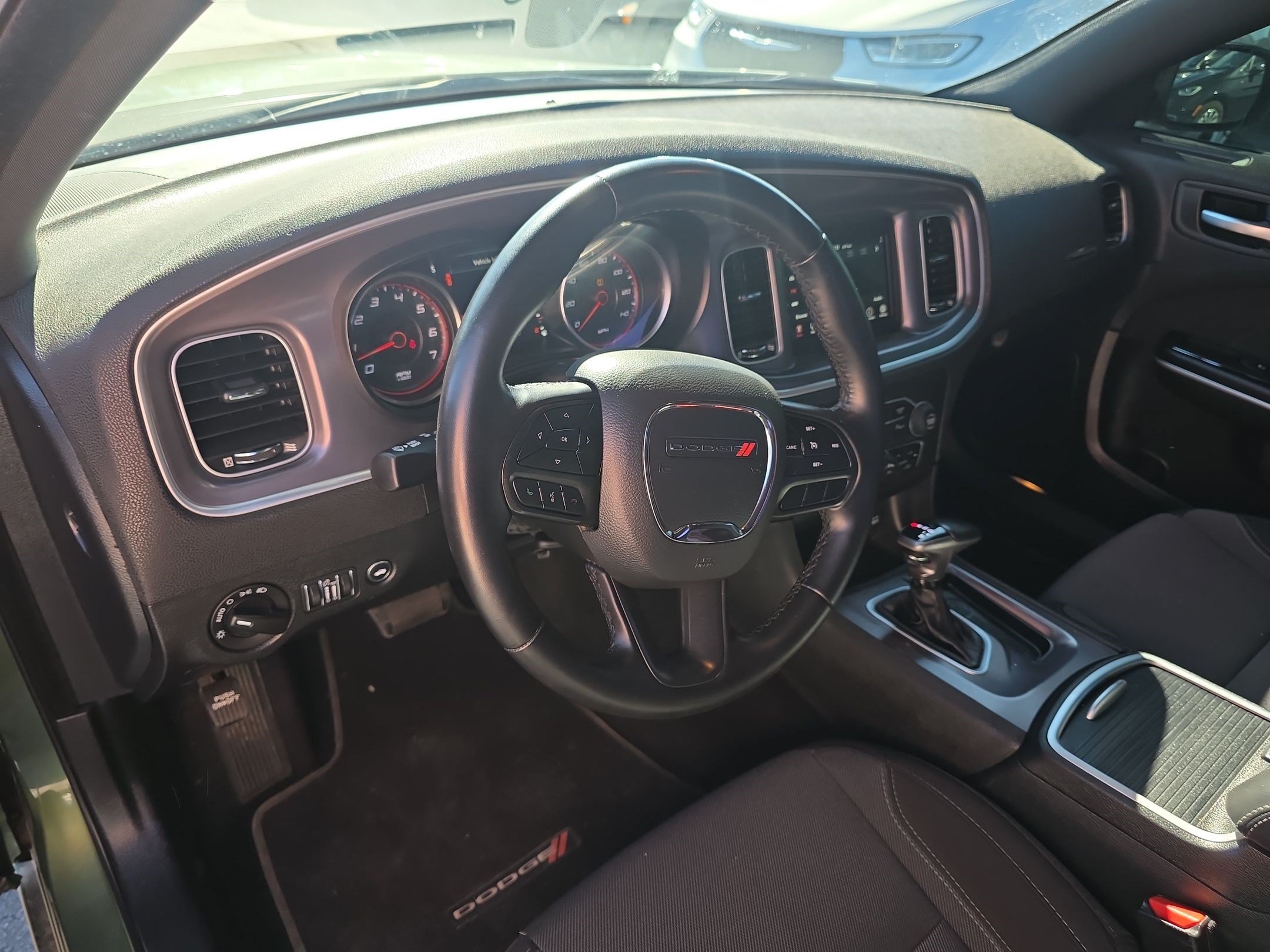 Used 2020 Dodge Charger SXT RWD image 16