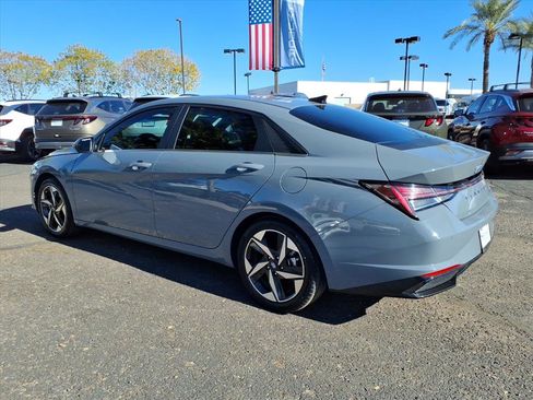 Certified 2022 Hyundai Elantra Limited image 7