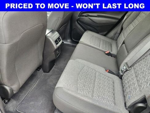 Used 2023 Chevrolet Equinox LT FWD image 30