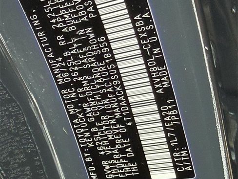 Used 2025 Toyota Camry SE image 30