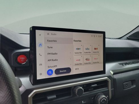 Used 2024 Toyota Tacoma TRD Off-Road image 15