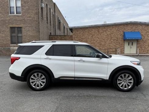 Used 2020 Ford Explorer Limited AWD/4WD image 9