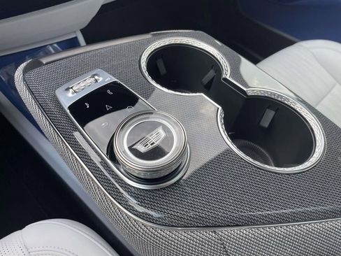 New 2025 Cadillac Optiq Sport 2 image 25