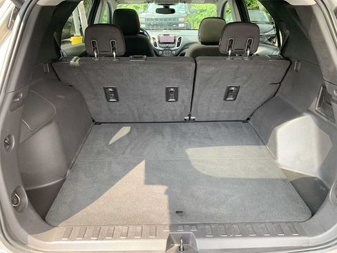 Used 2019 Chevrolet Equinox LT w/ Sun & Navigation Package AWD/4WD image 26