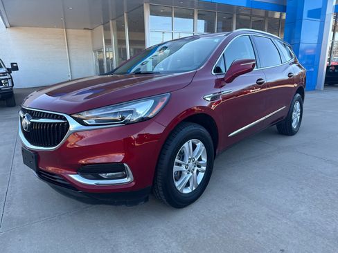 Used 2020 Buick Enclave Preferred image 2